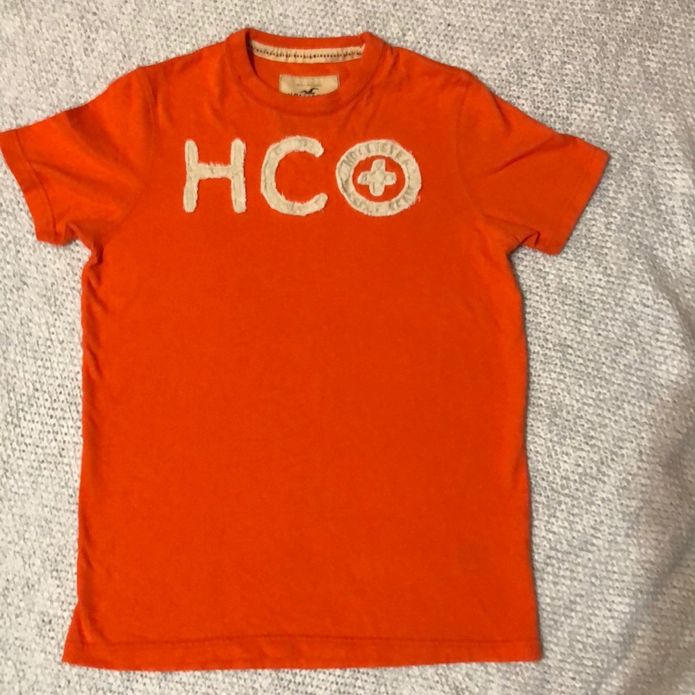 Hollister Tee